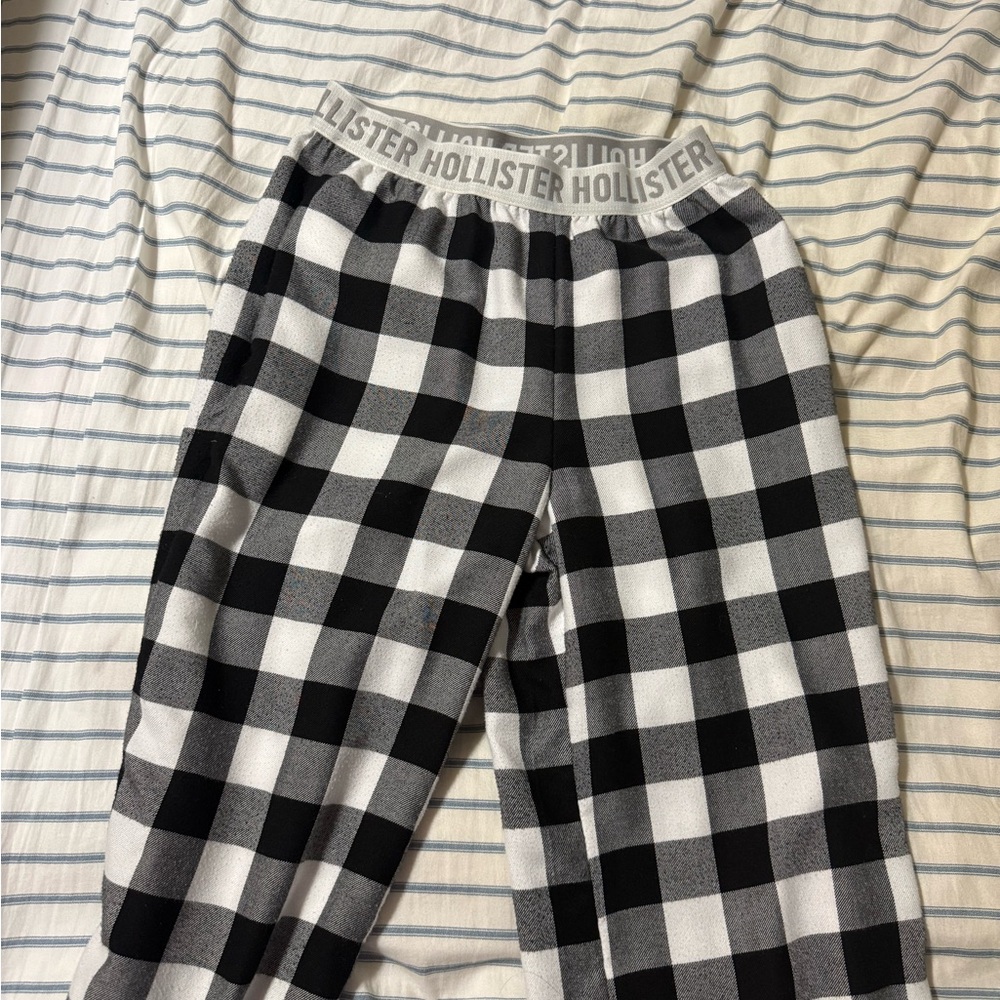 Hollister Black and White Checkered Pajamas size XS